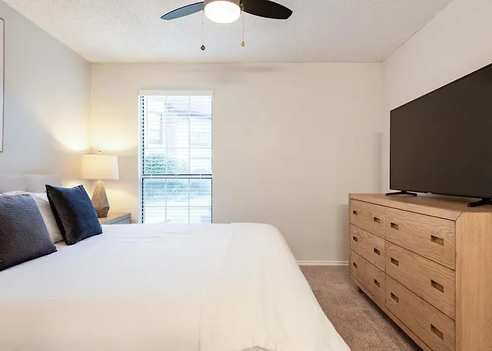 Landing Modern With Amazing Amenities